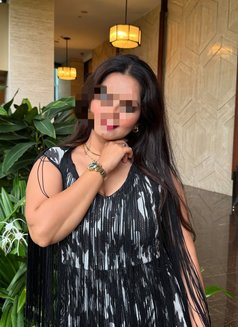 Jinal Bangalore Genuine Call Girl Servic - puta in Bangalore Photo 2 of 4
