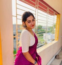 Jinal - escort in Kochi