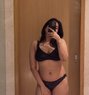 Jinal - escort in Kochi Photo 1 of 3