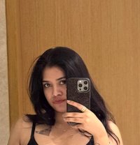 Jinal - escort in Kochi