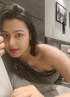 Jinal - escort in Noida Photo 1 of 3