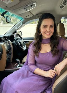 Jinal Kumari - escort in Candolim, Goa Photo 2 of 2