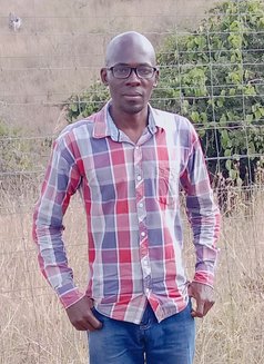 Jinasi Gomorra - Male escort in Nairobi Photo 1 of 3