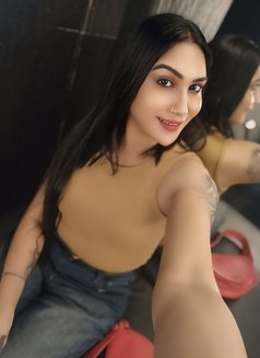 Jiniya - Transsexual escort in Kolkata Photo 14 of 14