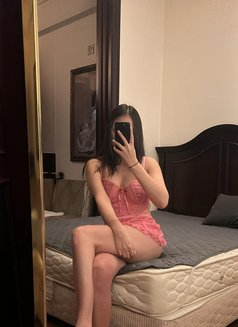 Jinnie real independent Korean - escort in Seoul Photo 2 of 4