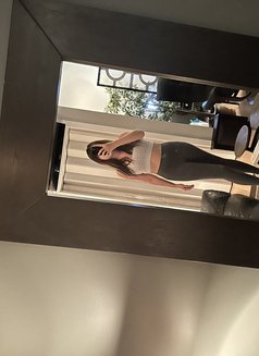 Jinnie real independent Korean - escort in Seoul Photo 4 of 4