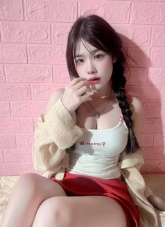 Jinny - escort in Kuala Lumpur Photo 2 of 3