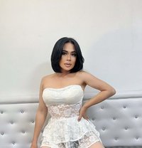 Jinny - Transsexual escort in Riyadh