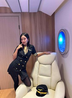 Jiny - escort in Hong Kong Photo 3 of 7