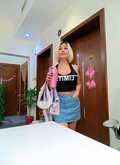 Jira Zen - puta in Chiang Mai Photo 2 of 13