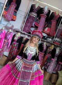 Jira Zen - puta in Chiang Mai Photo 7 of 13