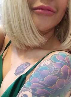 Jira Zen - puta in Chiang Mai Photo 12 of 13