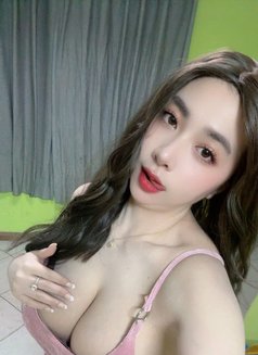 Jisso - escort in Hanoi Photo 3 of 7
