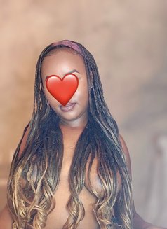 Jiwai - escort in Nairobi Photo 4 of 5