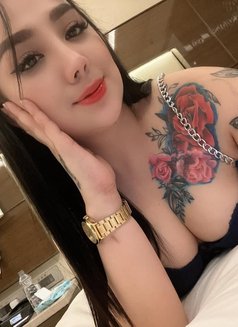 Jiwoo - puta in Mumbai Photo 2 of 6