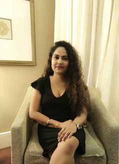 Jiya Cam Session and Real Meet - escort in Chennai Photo 2 of 2