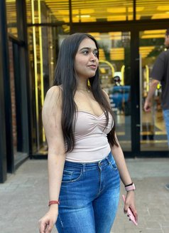 Jiya - escort in Dubai Photo 2 of 8