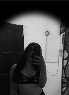 Jiya - escort in Hyderabad Photo 3 of 3