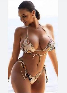 Jiya - escort in Noida Photo 2 of 2