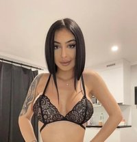 Jiya - escort in Karāchi
