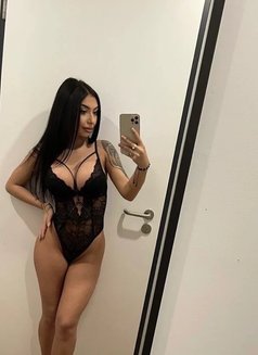 Jiya - escort in Karāchi Photo 3 of 6