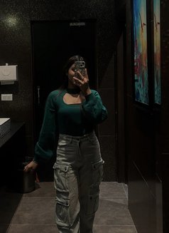 Jiya Kapoor independent - escort in New Delhi Photo 3 of 3