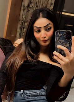 Jiya Khan - puta in Hyderabad Photo 3 of 11