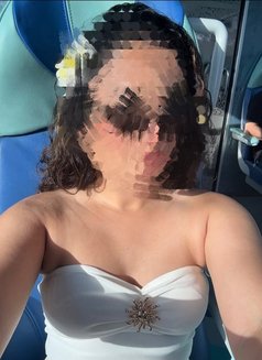 Jiya Real meet and Cam service - escort in Pune Photo 4 of 4