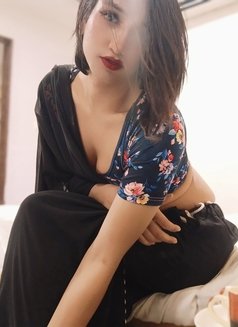 Jiya Shemale - Transsexual escort in Surat Photo 9 of 10