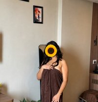 Jiya Tiwari College Girl - escort in Noida