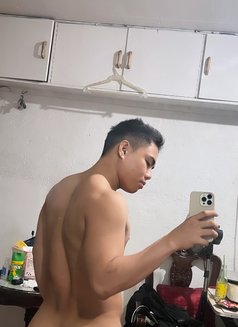 Jiyan 24 - Acompañantes masculino in Manila Photo 4 of 7