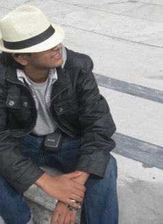 Jmaximus Gracius - Acompañantes masculino in Bangalore Photo 2 of 3