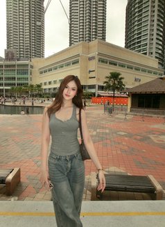 Gina - escort in Hong Kong Photo 4 of 11