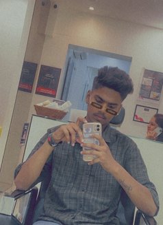 Jo G - Acompañantes masculino in Pune Photo 2 of 2