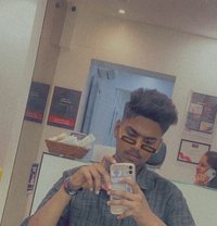 Jo G - Acompañantes masculino in Pune