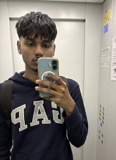 Joan - Male escort in Chennai Photo 2 of 2