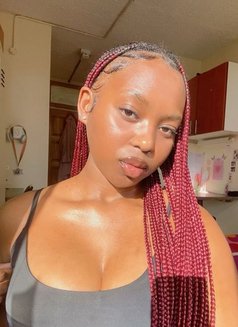 Joan79 - puta in Nairobi Photo 1 of 3