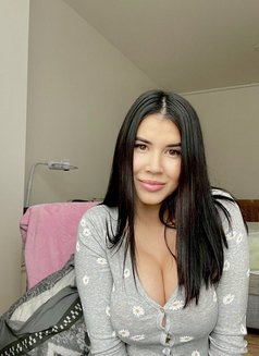 Joanita - escort in Tokyo Photo 1 of 3