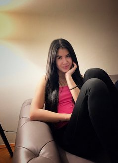 Joanita - escort in Tokyo Photo 2 of 3
