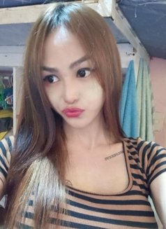 Joanna 11 - Transsexual escort in Calamba Photo 4 of 13