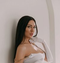 Joanna - puta in Dubai Photo 5 of 10