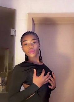 Joanna - escort in Doha Photo 2 of 4