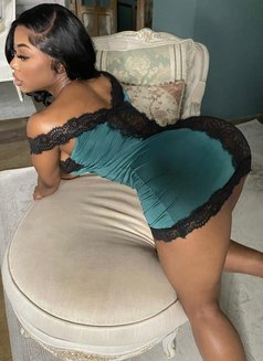 Joanna - escort in Dubai Photo 3 of 3