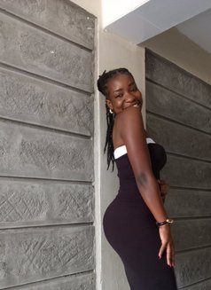 Joanne - escort in Nairobi Photo 4 of 4