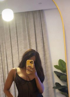 Joanne - escort in Riyadh Photo 6 of 6