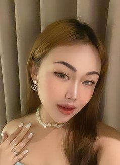 Jocelyn - escort in Bali Photo 6 of 10