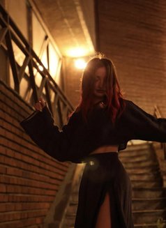 Jocelyn - escort in Dubai Photo 4 of 7