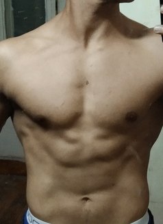 Joe - Male escort in Cairo Photo 1 of 1