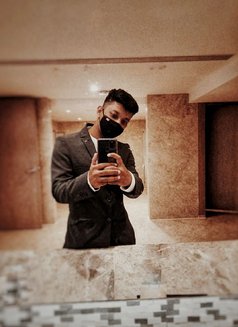 Joe, Here You Fulfill Your Needs - Male escort in Bangalore Photo 1 of 3
