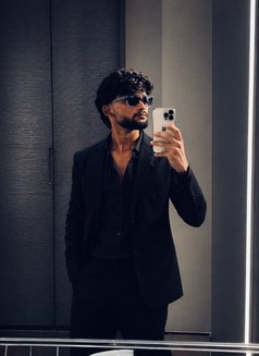 Joe - Male escort in Hyderabad Photo 1 of 1